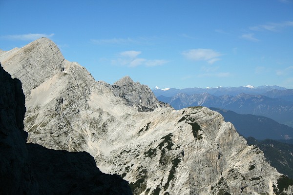 img00017.jpg